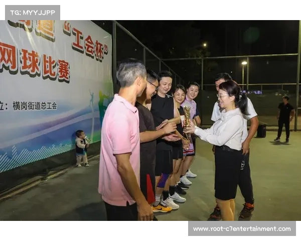 红塔区聚力工会杯大营街街道队63-52战胜社区队荣膺冠军 红塔区聚力工会杯大营街街道队63-52战胜社区队荣膺冠军